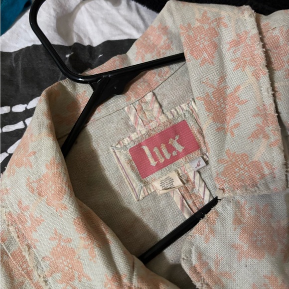 Lux Urban Outfitters Spring Floral Blazer - Picture 2 of 5